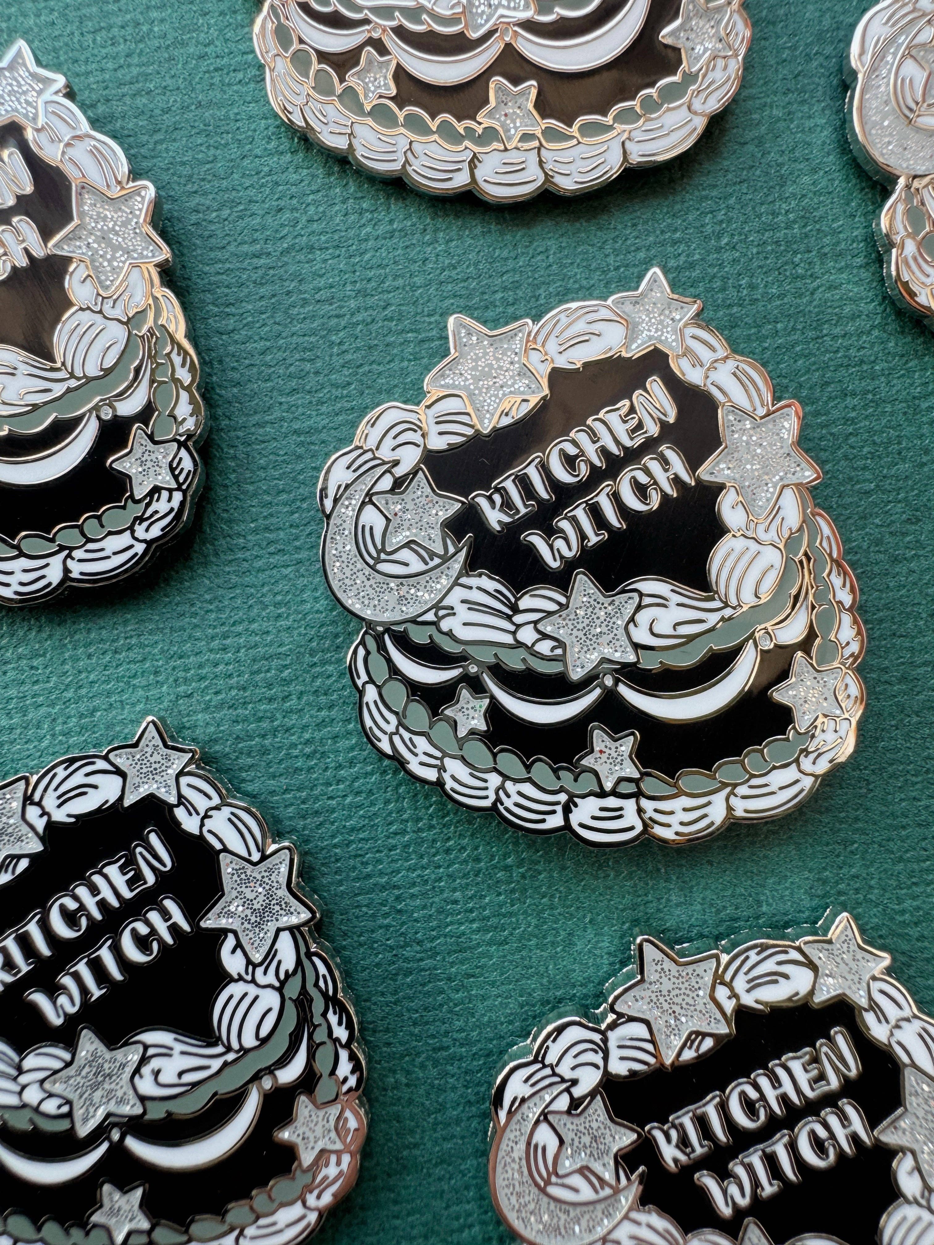 Lady Moon Co.® - Wholesale Lapel Pin/Button - Kitchen Witch Cake Pin3