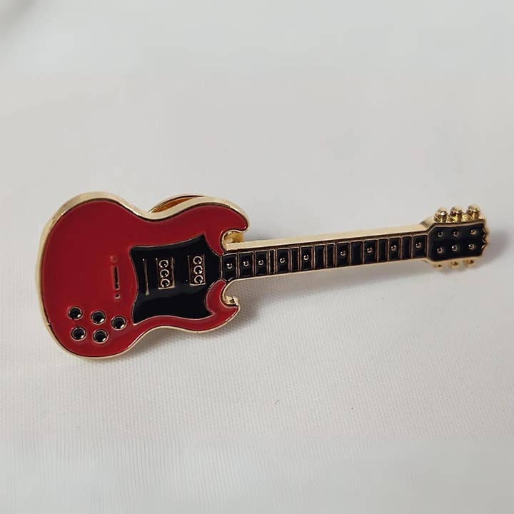Magnifique Hearts - Wholesale Brooch - Musical Instrument Guitar Brooch Enamel Badge Pin