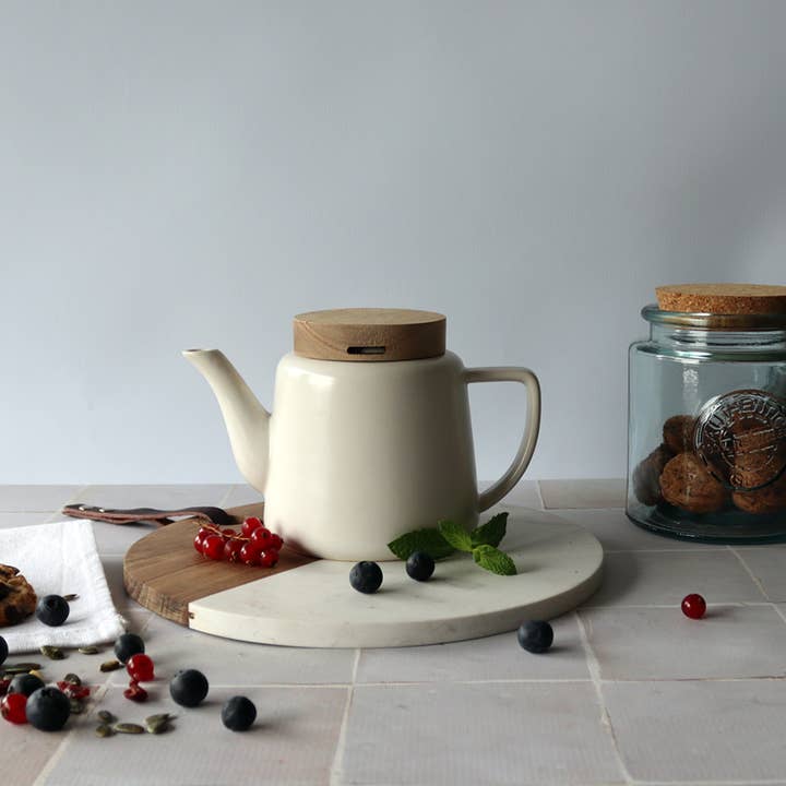 Ogo living - Wholesale Tea Pot - Enzo white porcelain teapot with wooden lid 680 ml3