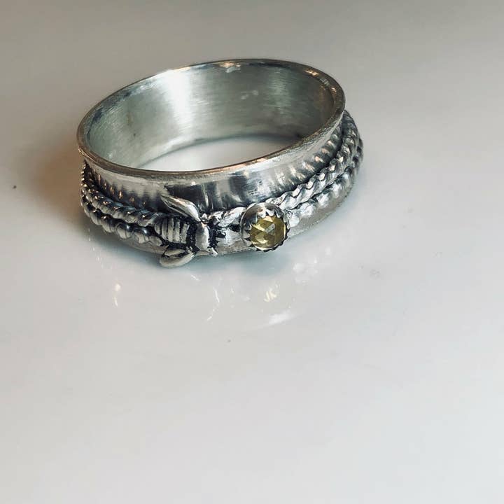Bee spinner ring,Meditation ring for wholesale by Nevermore Fine Jewelry