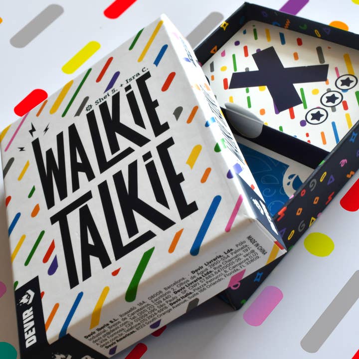 Devir Games - Wholesale Card Game - Walkie Talkie (Devir Pockets)4