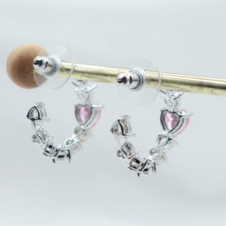 Daemon srls - Venta al por mayor Pendientes de aro - CHERIE - Corazón GRANDE - orecchini a cerchio con cubic zirconia a forma di cuore12