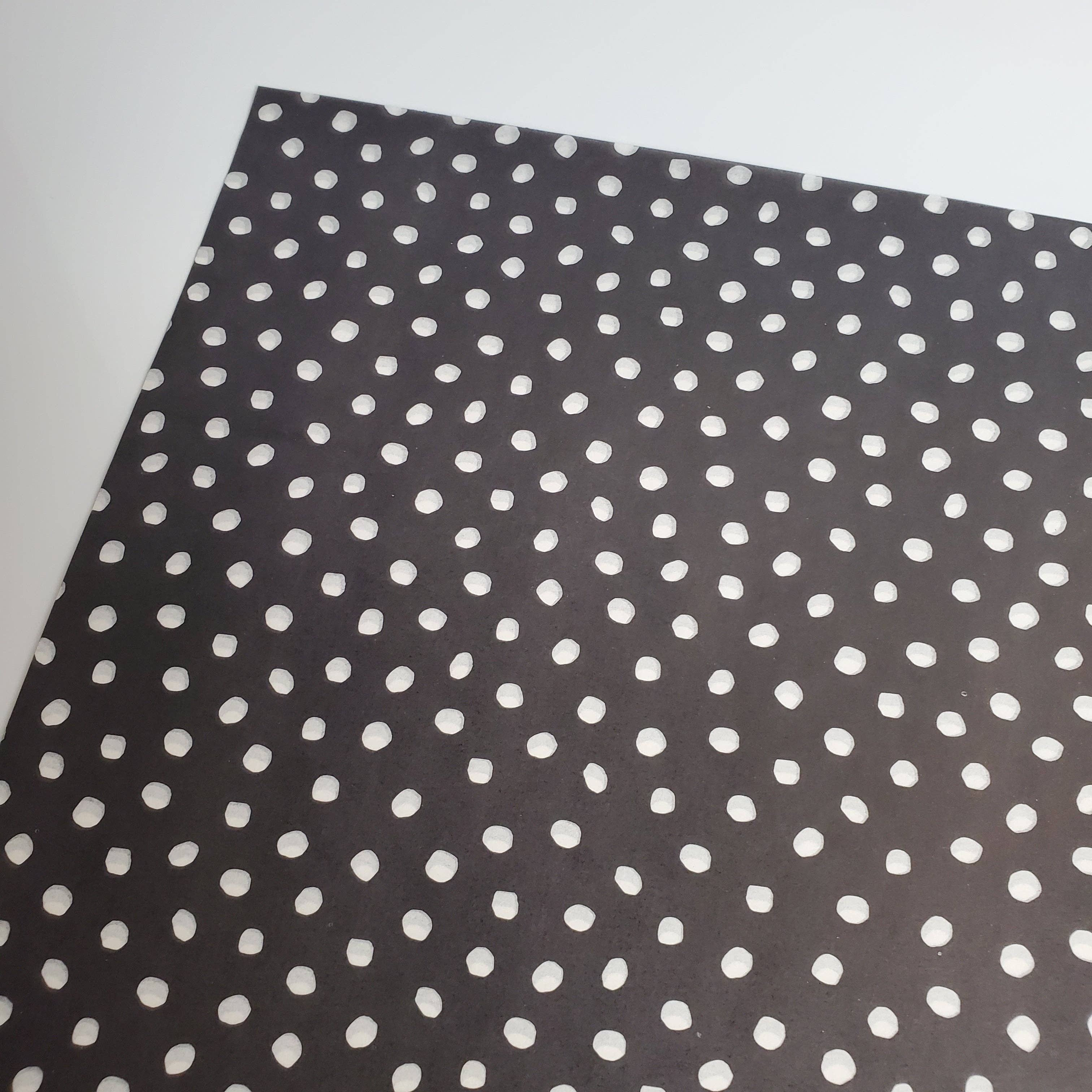 Tissue & Tape – wholesale Tissue paper – Black spotty tissue paper2