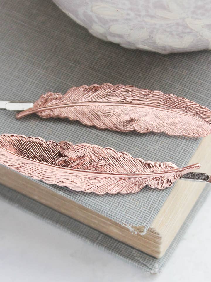 Plume Bobby Pin- 1 PC - 5 Options pour la vente par A Pocket of Posies