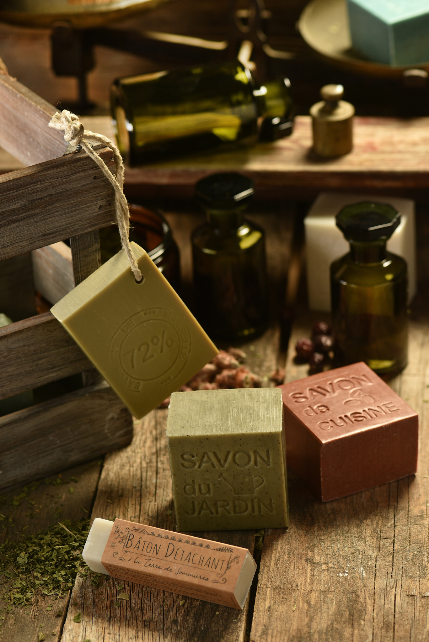 MAITRE SAVONITTO - Wholesale Bar Soap - Slice of Marseille Soap on a Rope2