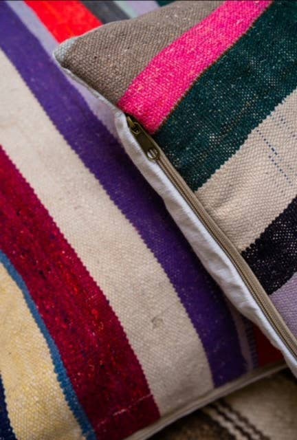 NOMAD BY LIV - Vente Coussin décoratif - Coussin kilim vintage coloré1