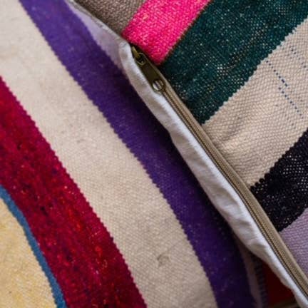 NOMAD BY LIV - Vente Coussin décoratif - Coussin kilim vintage coloré1