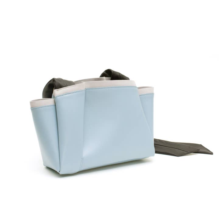Nº61 Medium Gio - Powder Blue + Noir for wholesale by Imago - A