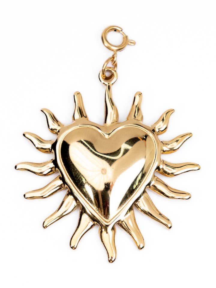 Le Cottage de ma Sœur | Imperméable | Pendentif Sacré-Cœur pour la vente par My Sister's Cottage