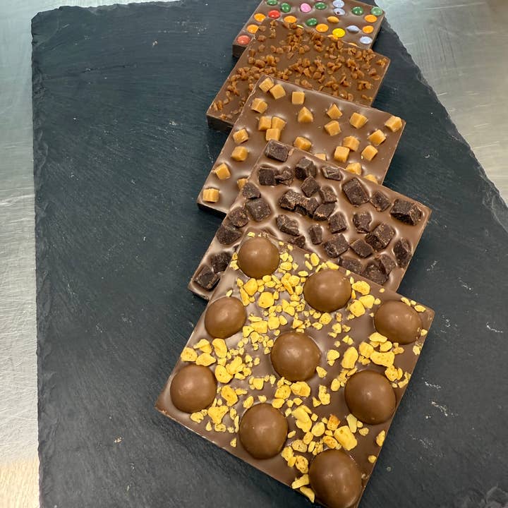 Kakawa Artisan Chocolate & Co Ltd - Wholesale Chocolate box - Good Luck - The Chocolate Lovers Mini Bloc Collection (5x96g)2