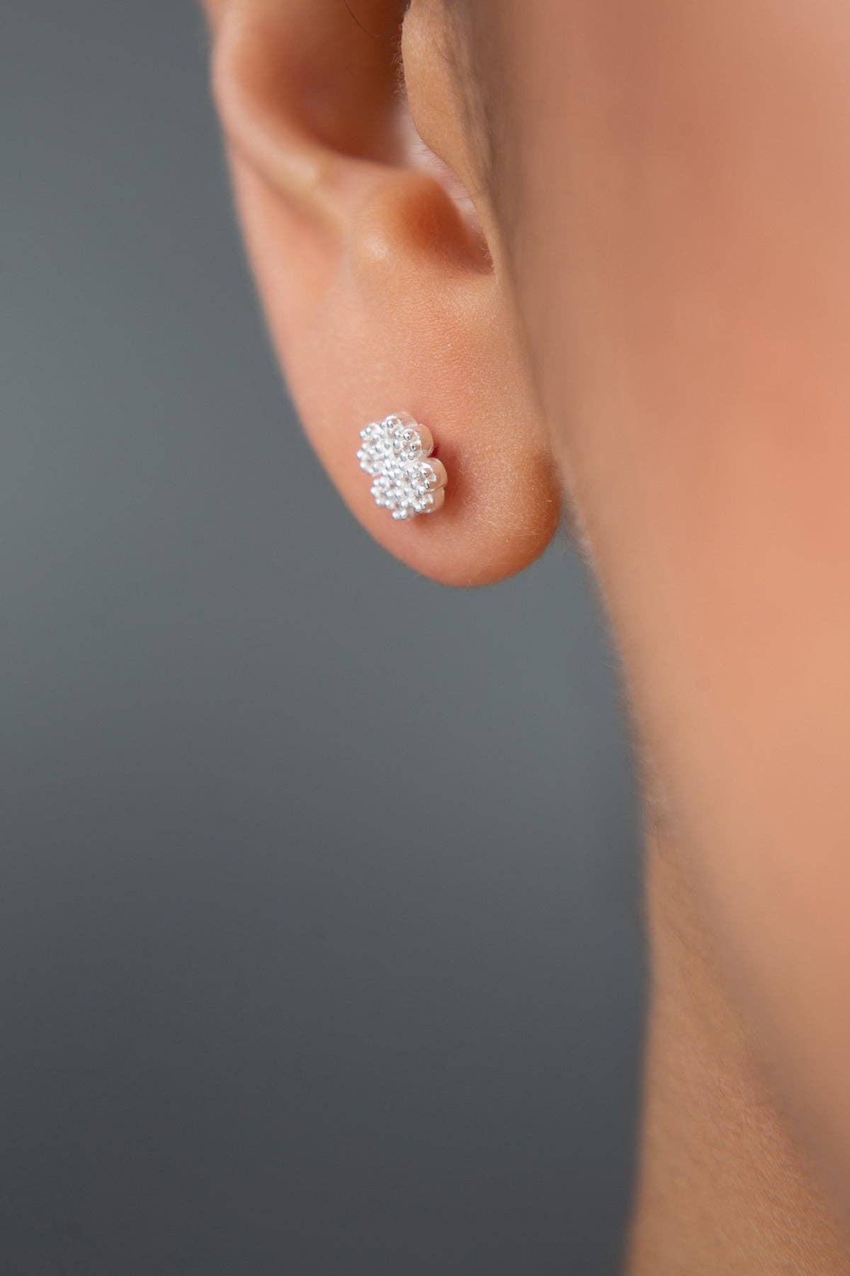 Volenia Silver - Wholesale Stud/Post Earrings - Women's Elegant Flower Model 925 Sterling Silver Earrings0