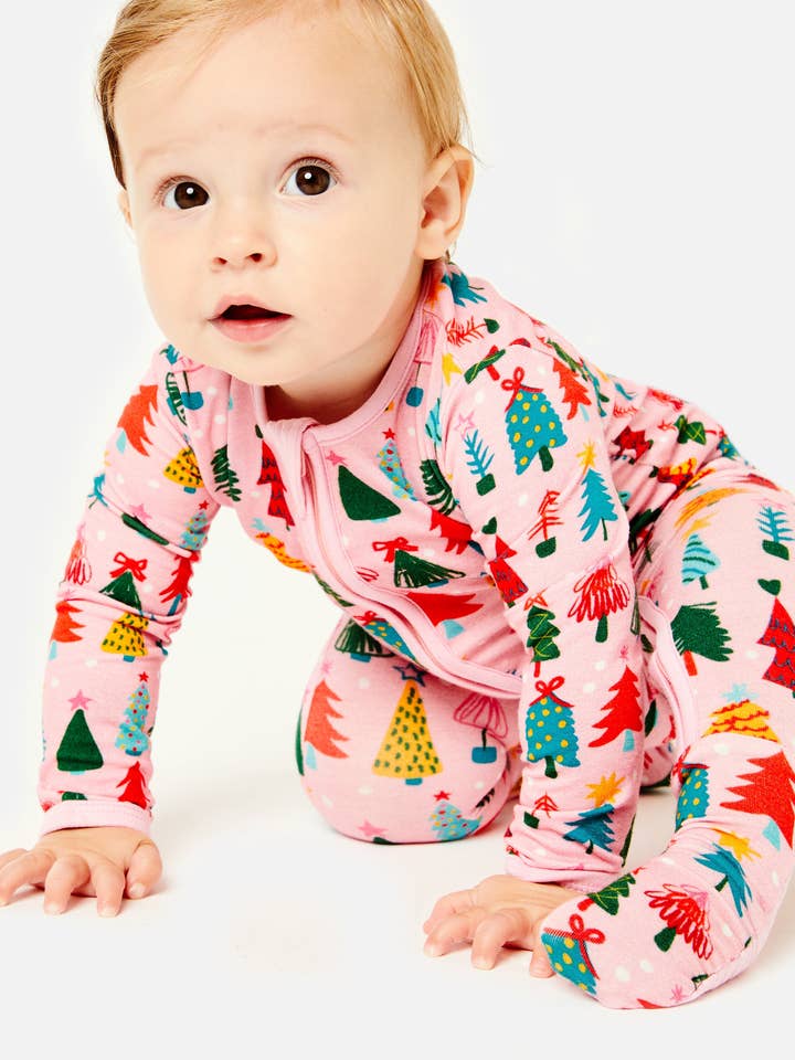 Clover Baby & Kids - Wholesale Sleepsuit - Baby - Soft & Stretchy Zipper Footie - Christmas Trees Pink