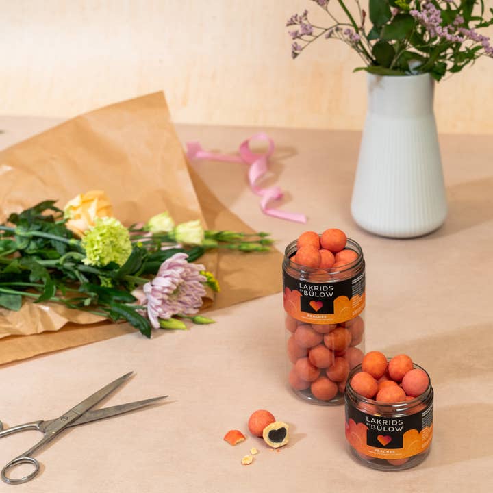 Lakrids by Bülow - Wholesale Chocolate Covered Sweets - Limited Edition: PEACHES White Chocolate Coated Licorice4