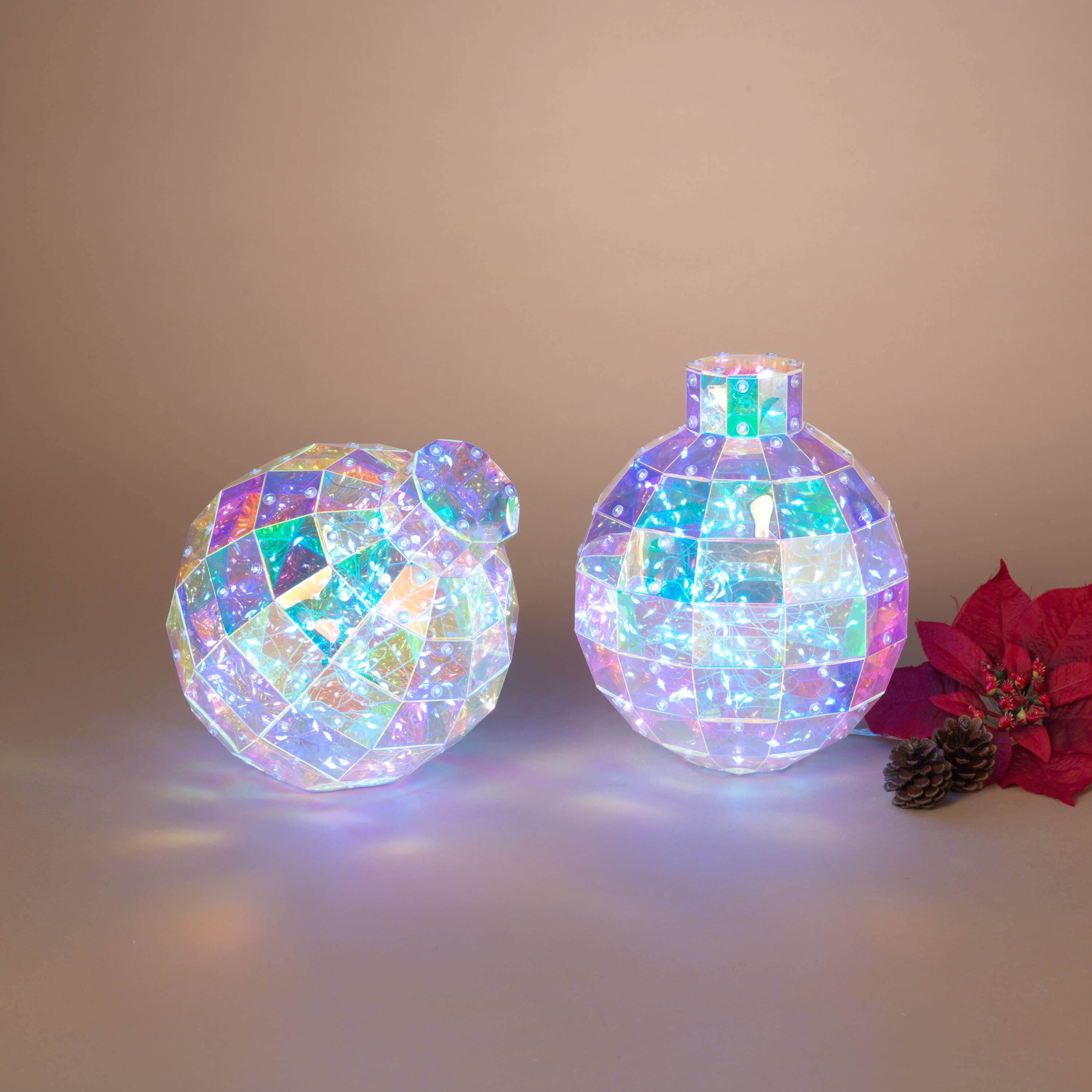 The Gerson Companies - Wholesale Christmas Decoration - Gerson Christmas 15.2"L UL Electric Outdoor Lighted Holograp