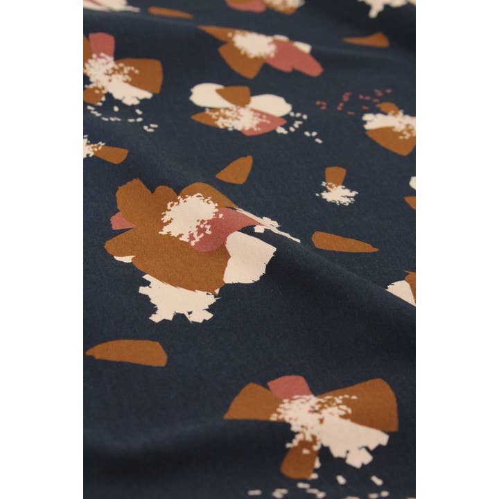 Eglantine et Zoé - Wholesale Fabric - Ink Blue Anemone Cotton Jersey Fabric12