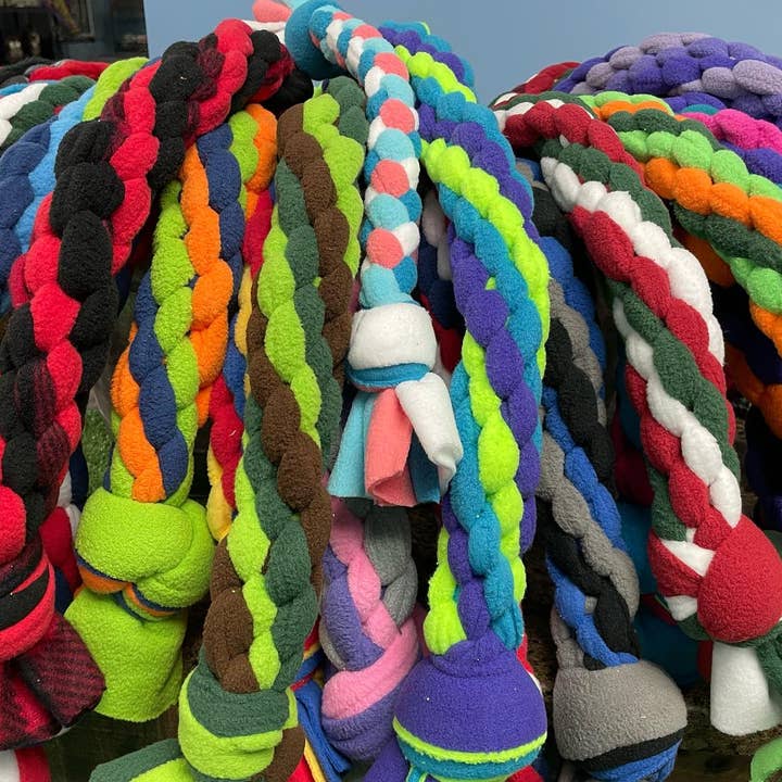 Gunther's Goodies - Wholesale Pet Rope Toy - Dog - Big Bertha Handbraided Dog Toy