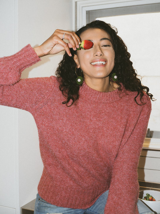 Emeldo - Wholesale Hoop Earrings - Daisy Hoops // Select Daisy Colour + Hoop30