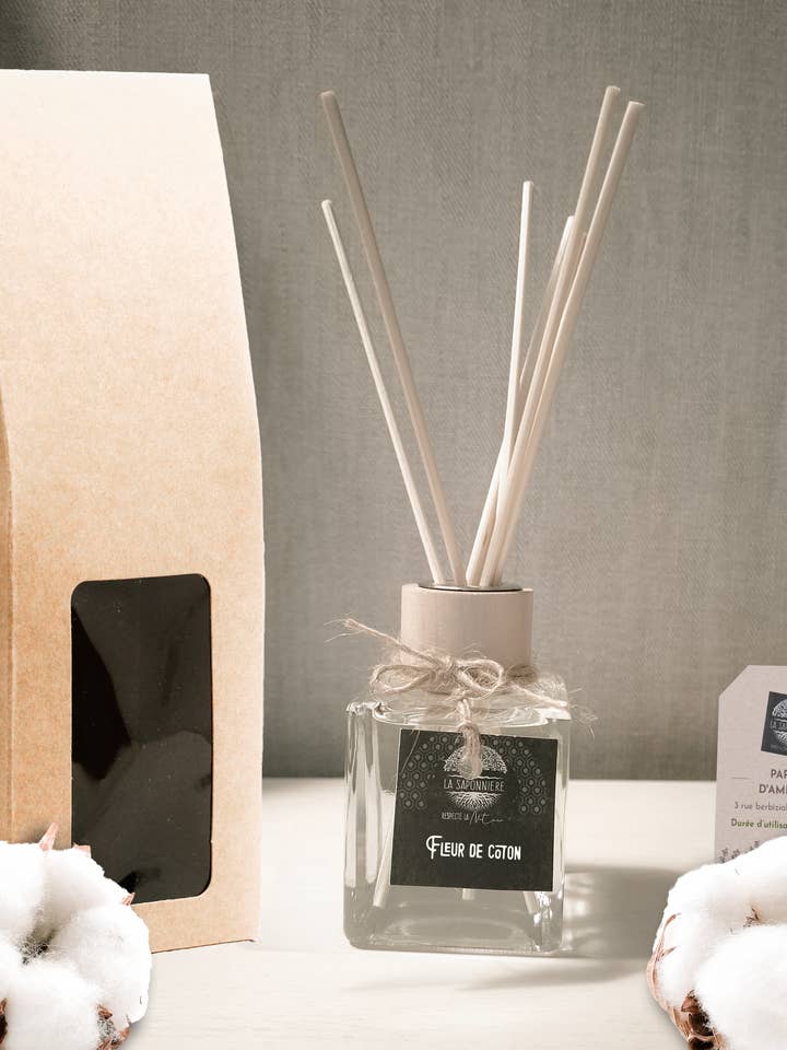 Cotton Flower Room Fragrance for wholesale by La Saponniere