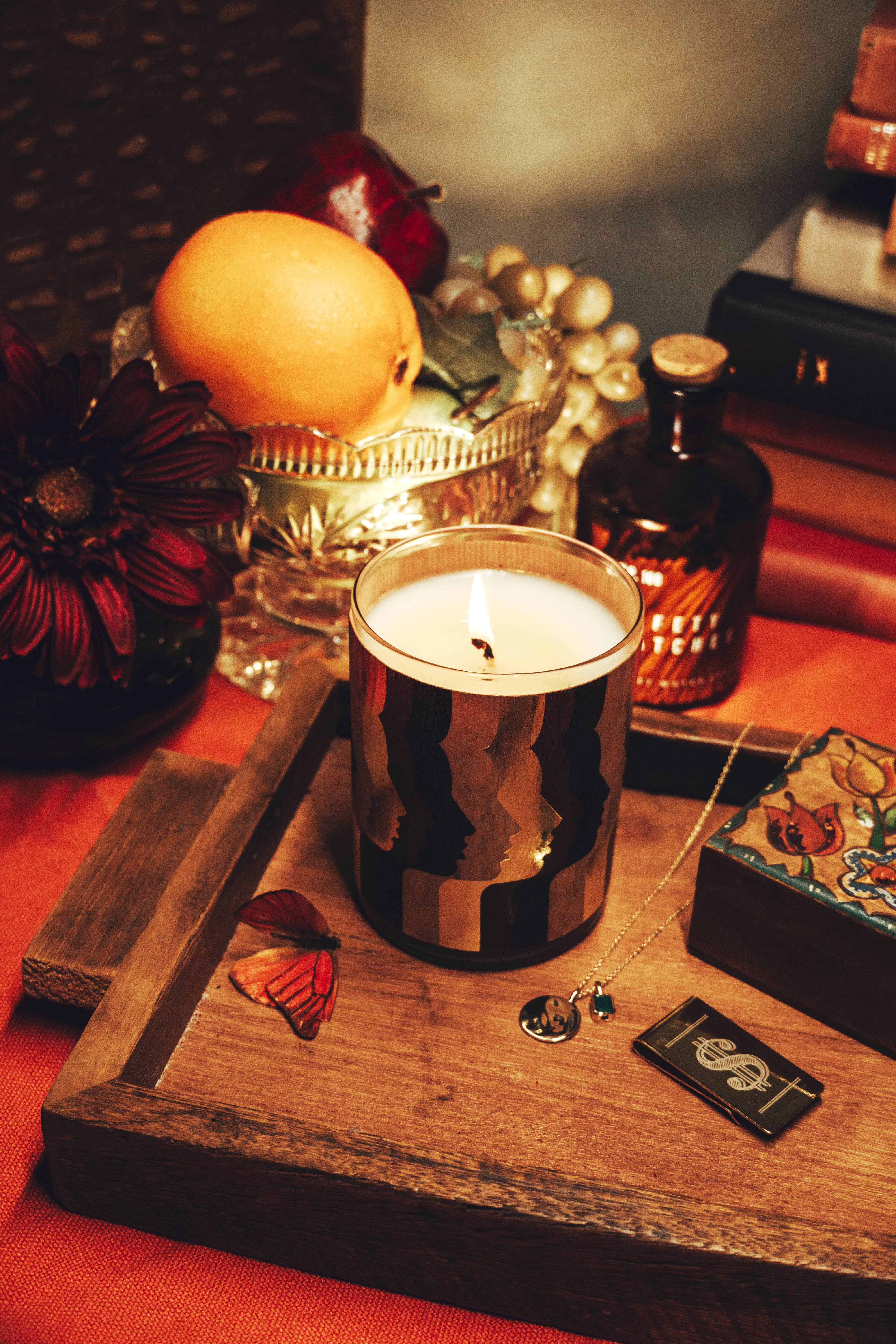 Spitfire Girl - Vente Bougie en bocal - Bougie enveloppée de bois doré Année du renard2