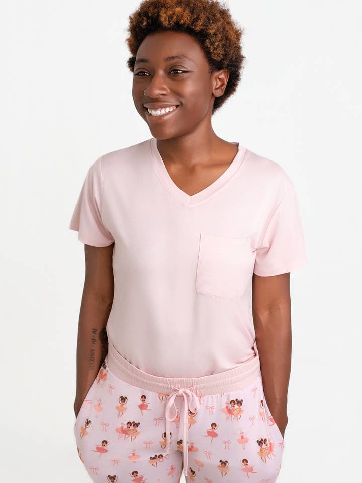 Camiseta Rosa de Mujer con Bolsillo para venta al por mayor de Pearls & Pelicans