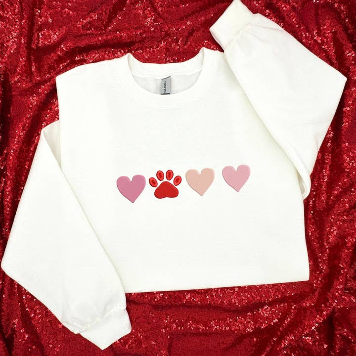 Sweat-shirt brodé Patte et cœurs pour la Saint-Valentin, pour la vente par Pet Creativo