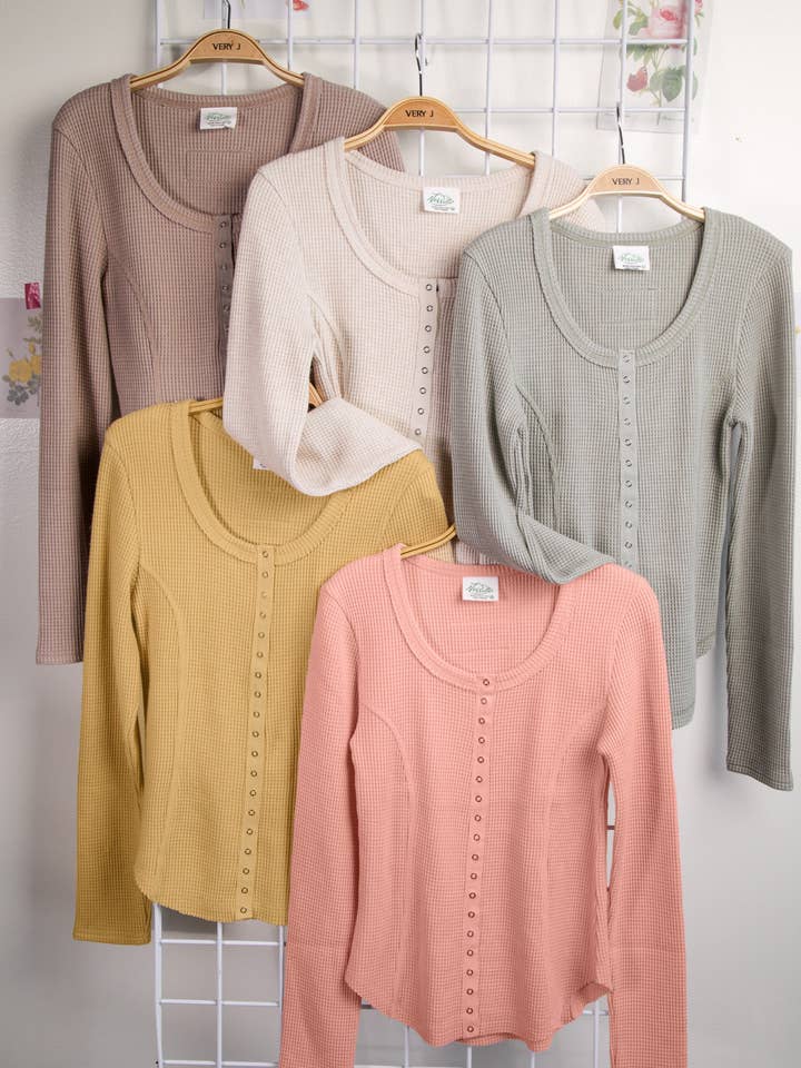 NT12243-Knappad Figursydd Stickad Vardagsöverdel för wholesale av VERY J