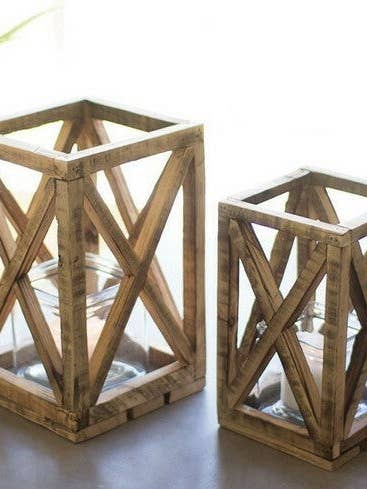 Lanterne en bois avec support votif en verre - Set de 2 pour la vente par Vagabond Vintage