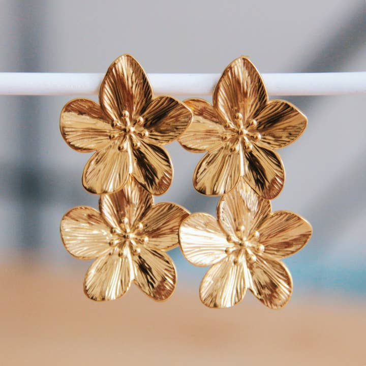 Bazou - Wholesale Dangle Earrings - Stainless steel statement earring 2 flowers - gold
