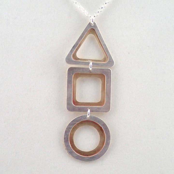 Collana Basic Shapes in Argento e Ottone per la vendita all'ingrosso da parte di LMNT Jewelry