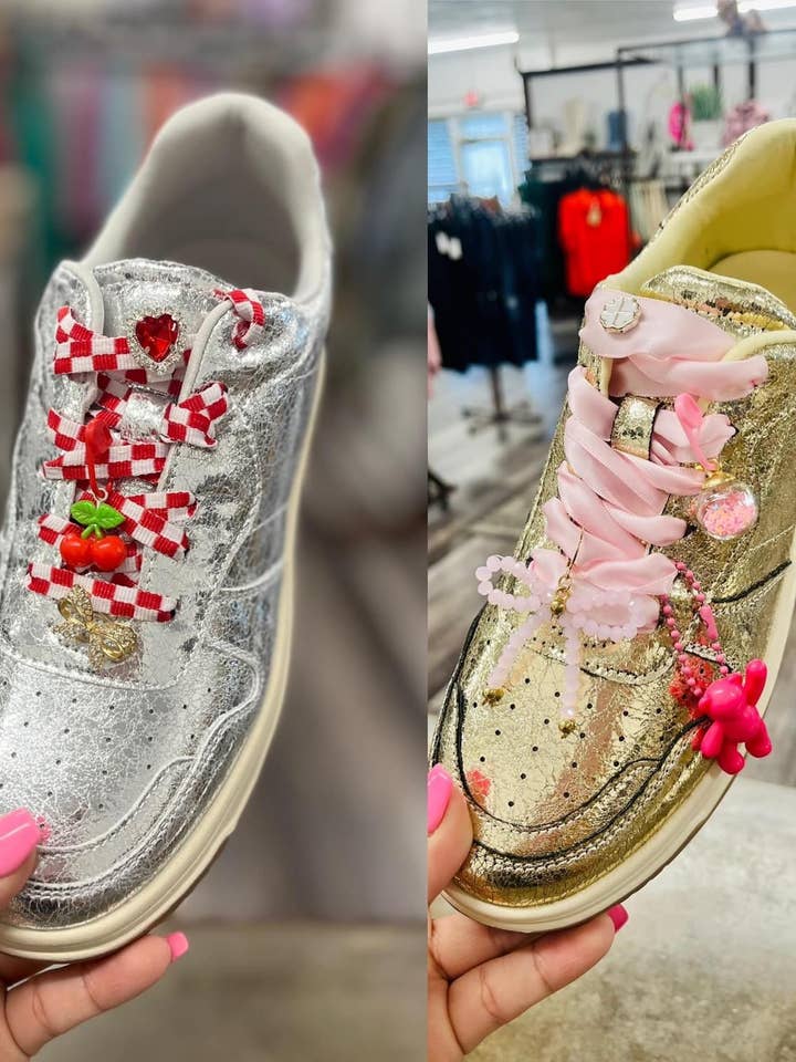 Freely Cece LLC - Wholesale Shoe Jewelry - Women's - Shoe Charms Trendy Sneaker Jewels Shoelaces & Charm Set 6