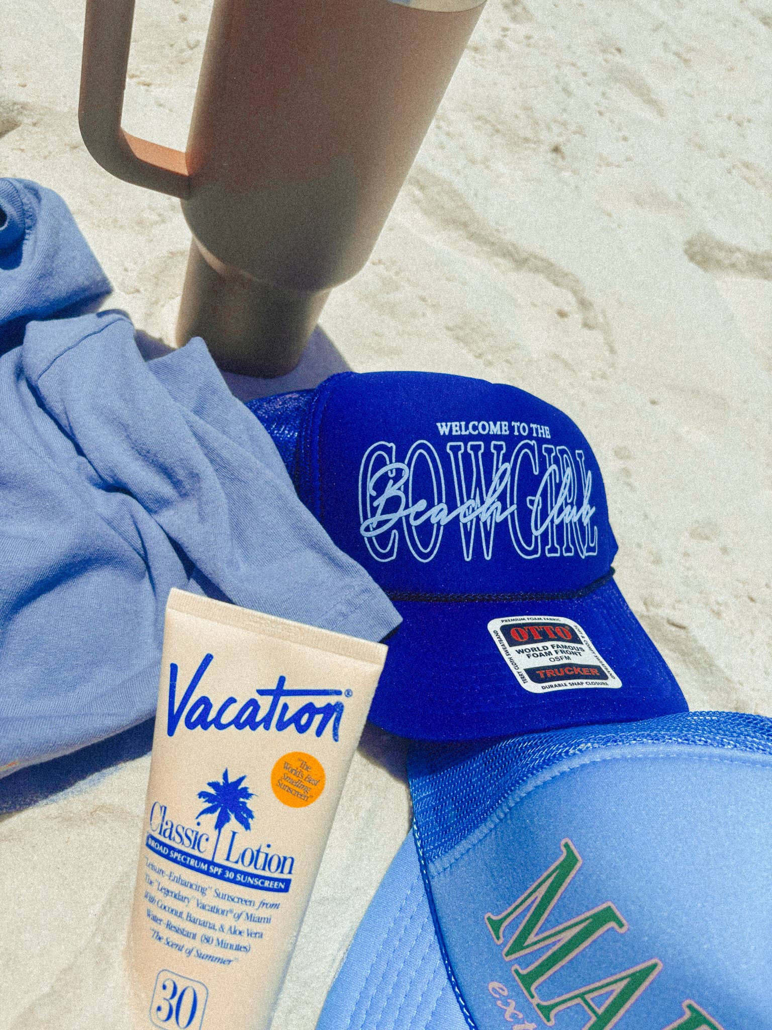 The Clandestine Underground - Vente Casquette de camionneur – femme - Bienvenue au Cowgirl Beach Club, casquette de camionneur d'été8