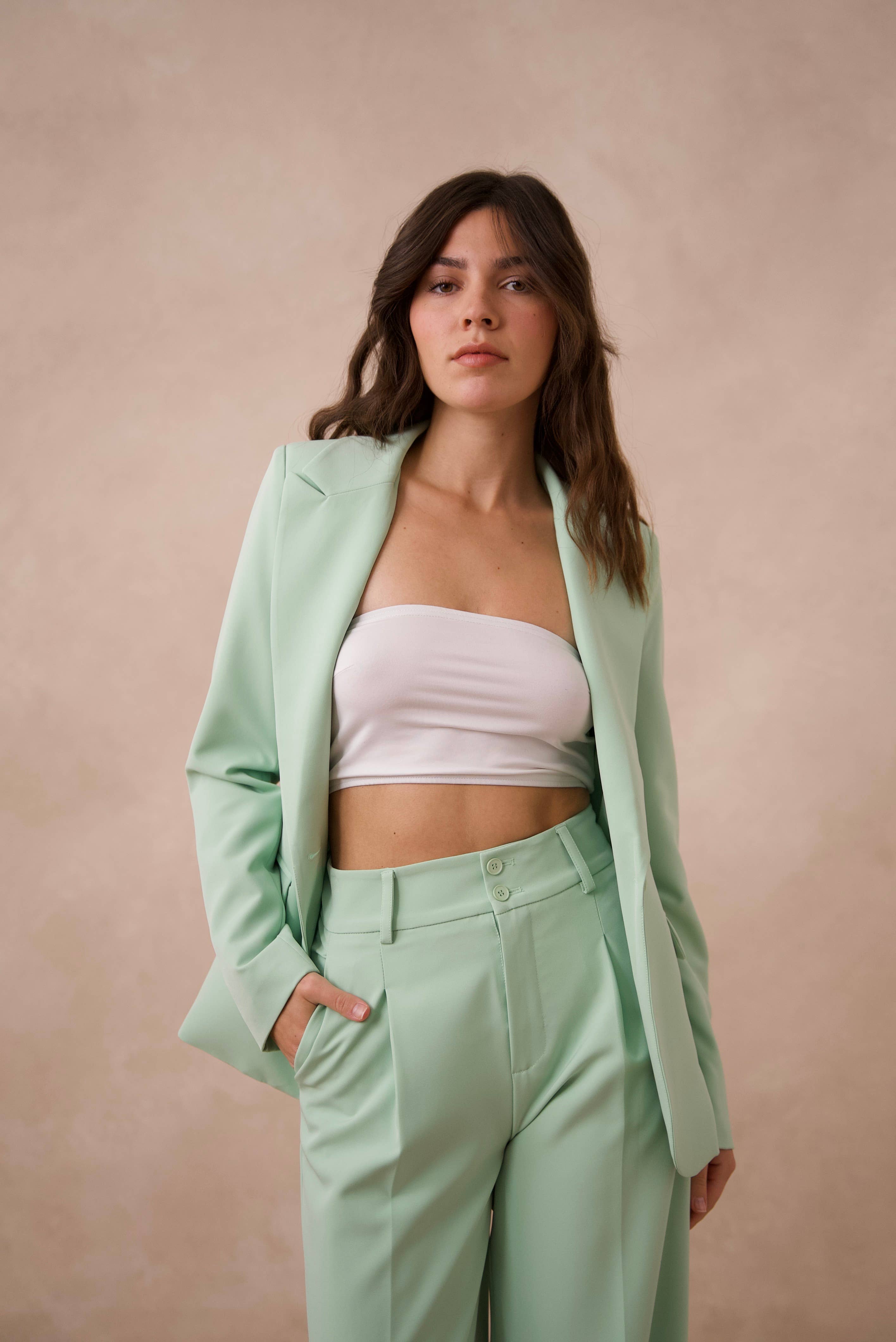 Attentif Paris - Wholesale Suit Jacket - Women's - [Timeless] Fitted single-button plain jacket12