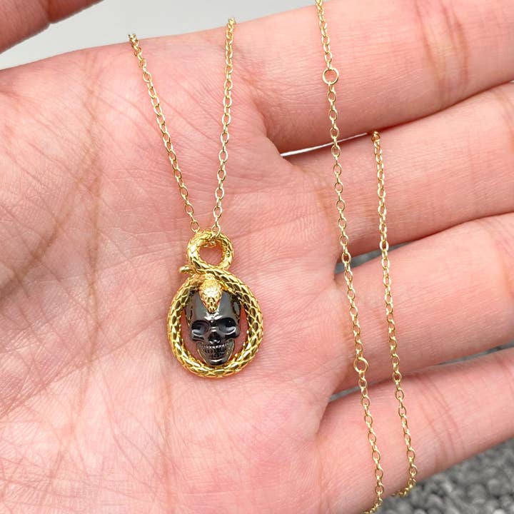 S925 Sterling Silver Snake Winding Skull Charm Necklace - GT for wholesale by Mio Queena