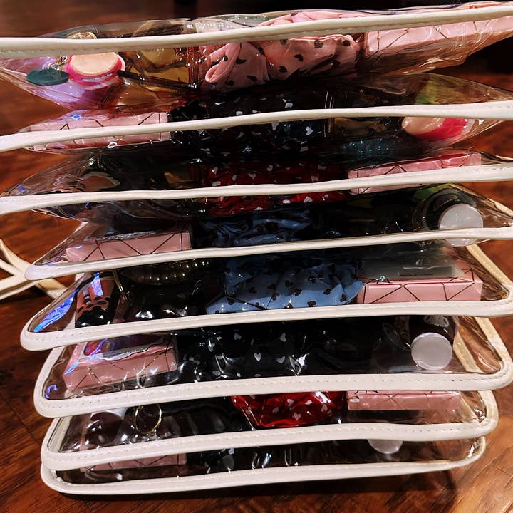 Harper & Barlow - Wholesale Makeup/Cosmetic Bag - Chenille bags with 7 beauty items
