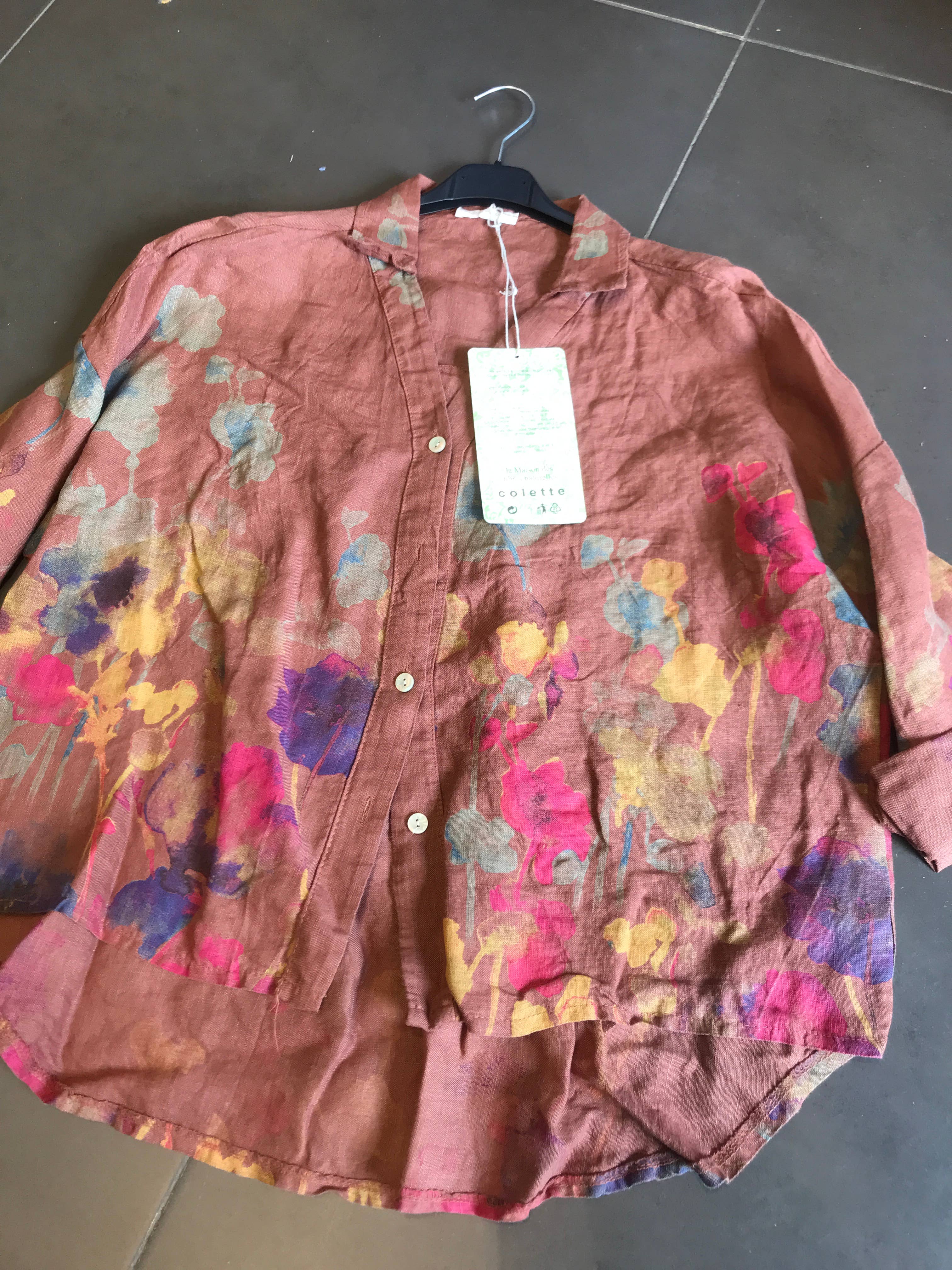 la maison des fibres naturelles – wholesale College/Baseball Jacket - Women’s – Floral print blouse 20984 100% linen21