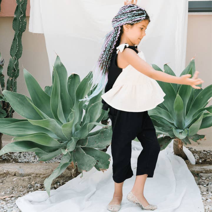 Pantalon sarouel noir unisexe pour enfants pour la vente par Lally Things