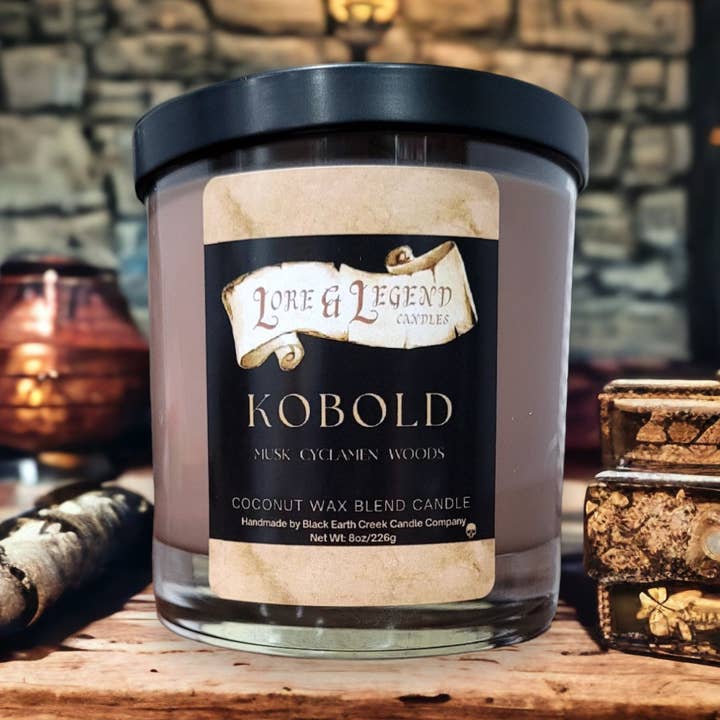 Bougie Kobold Fantasy pour la vente par Black Earth Creek Candle Company