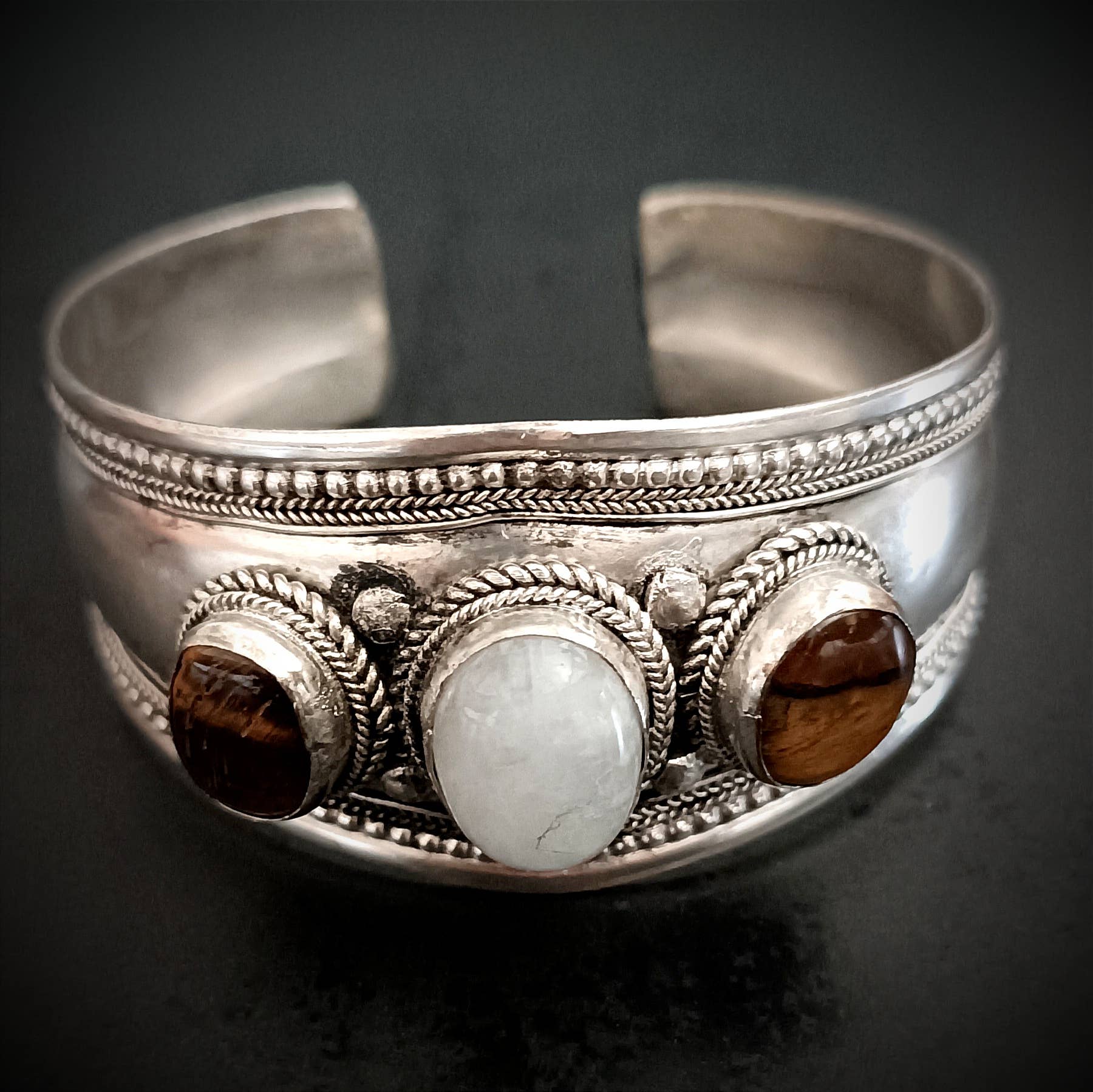 Unique Brand – wholesale Manschettarmband – Tibetansk Kalai Armband4