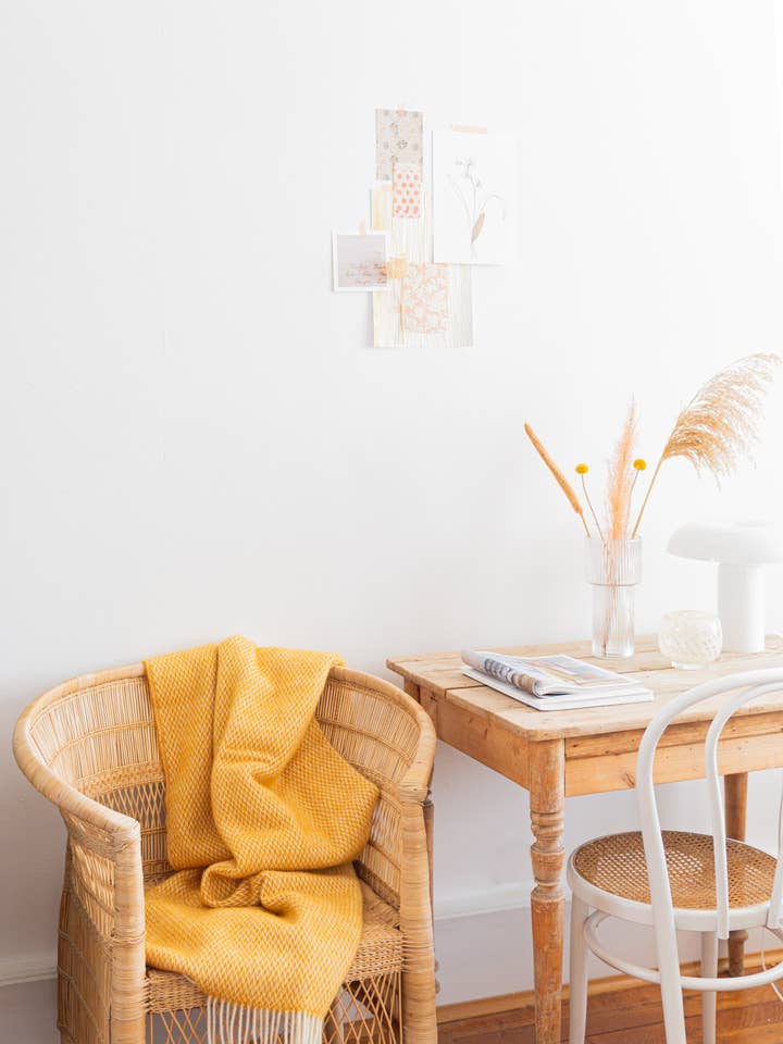 Manta de Lã Fanny Amarela, Lã Norueguesa Pura e Leve por atacado de Funky Doris