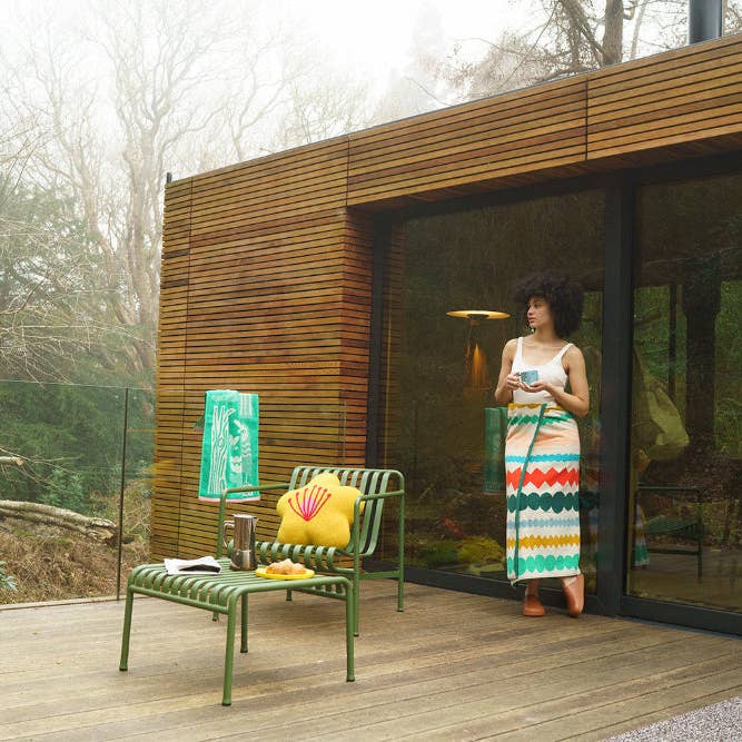 Donna Wilson – Großhandel Badehandtuch – Birds and Bees Badehandtuch2