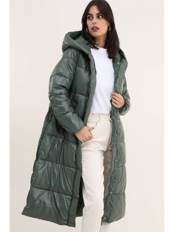 Attrait Paris - Wholesale Puffer Jacket - Women's - Extra long puffer jacket with metallic hood10