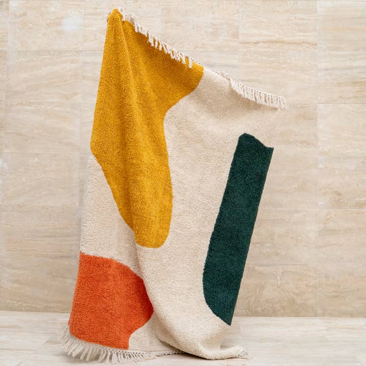 NOOR – Engroshandel Løst tæppe – OMAR tæppe i grafisk, multifarvet design