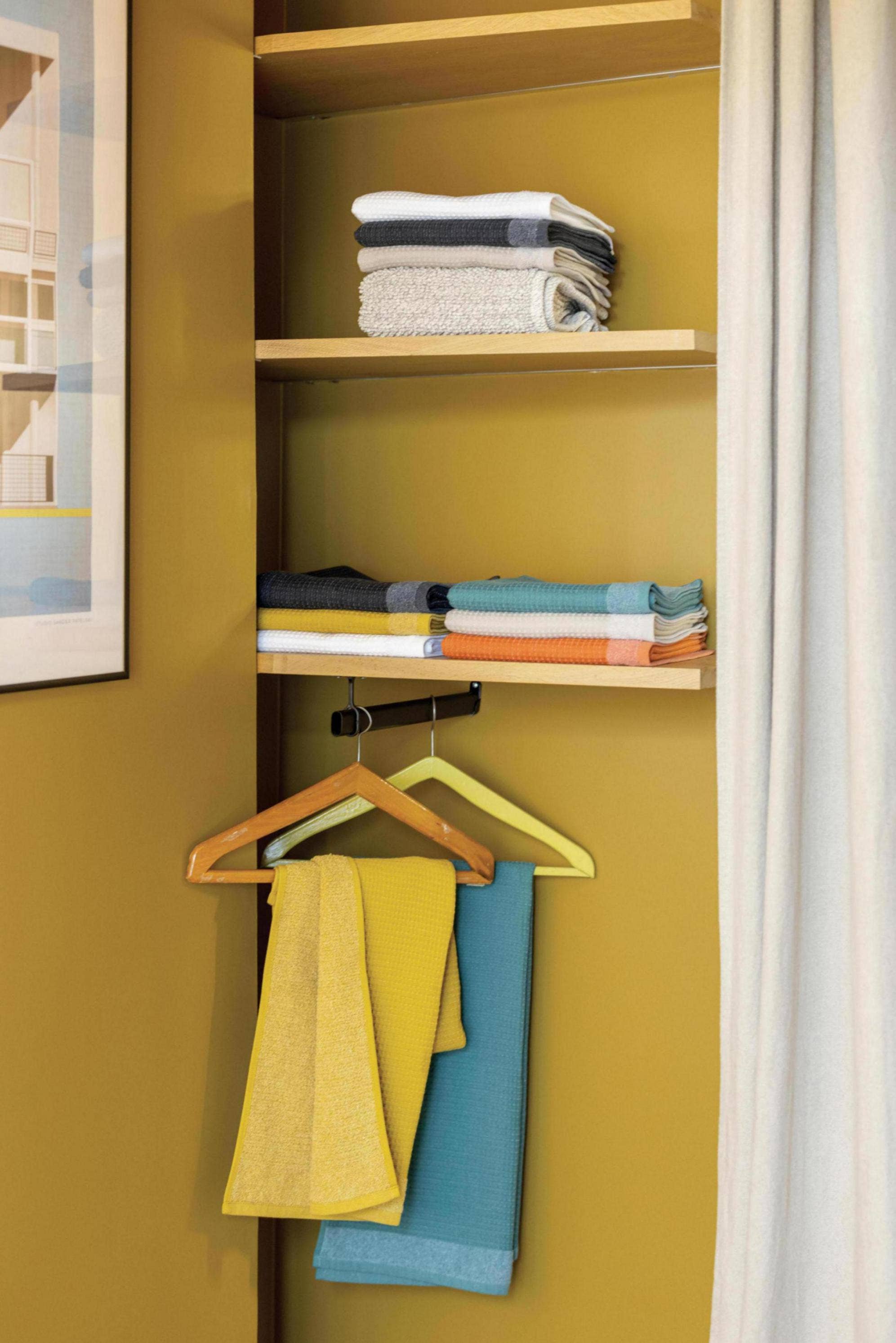 Maison Vivaraise & La Cerise sur le Gâteau – wholesale Bath towel – Abby Mirabelle Recycled Hand Towel 50 x 1002