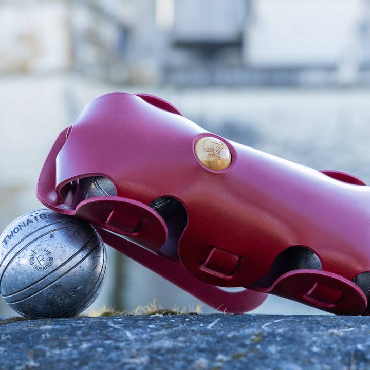 La Bouclée - Wholesale Sporting Accessories - La Triplette - Petanque ball holder - 100% leather1