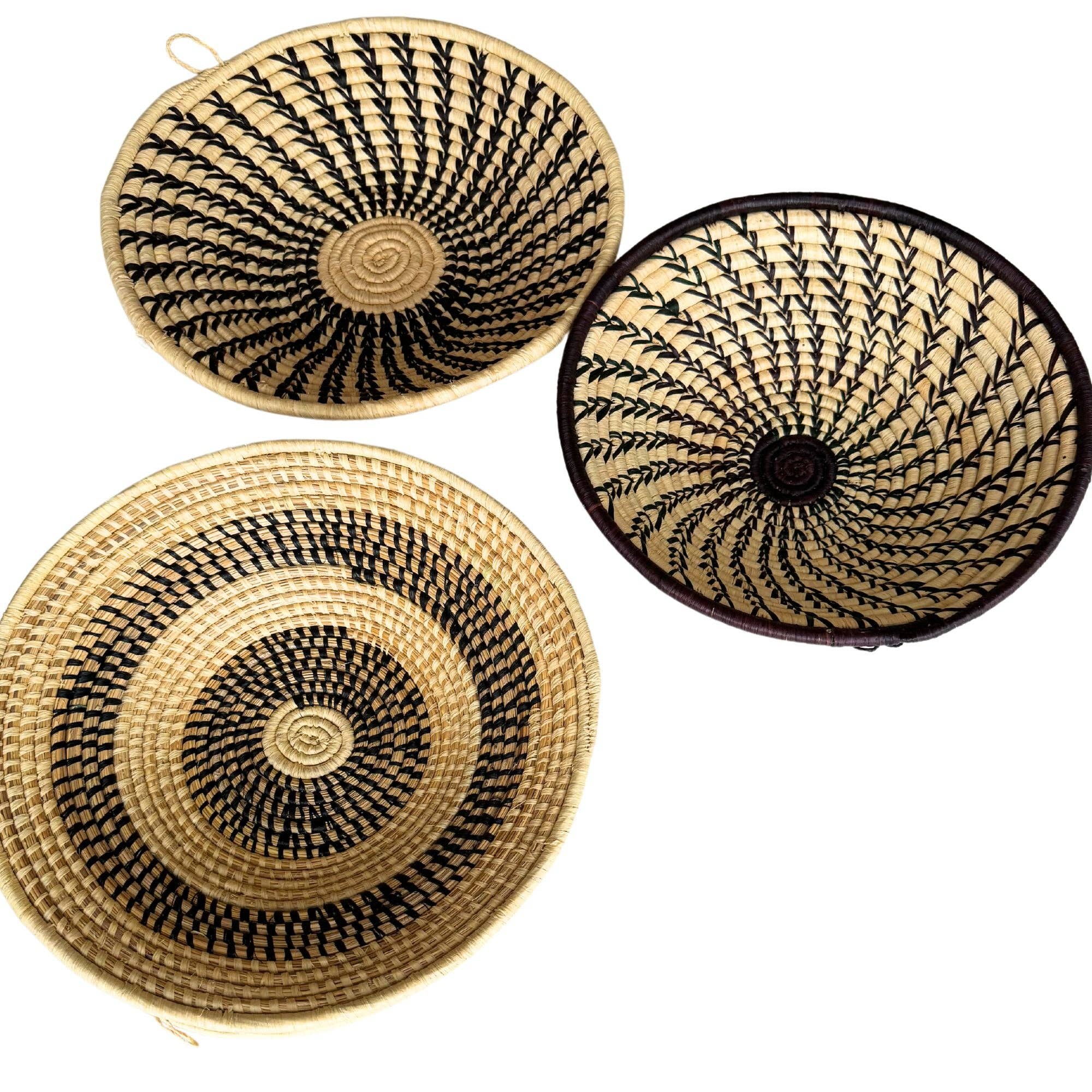 Global Crafts - Vente Paniers - Panier tressé en sisal motif spirale naturel/noir – designs variés3