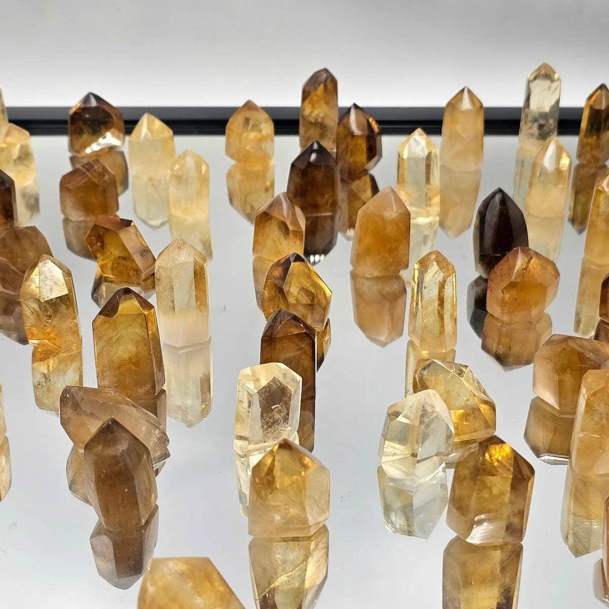 Distinction Crystals - Wholesale Spiritual Stone/Crystal - Small Citrine Crystal Prisms Towers 20-30g1