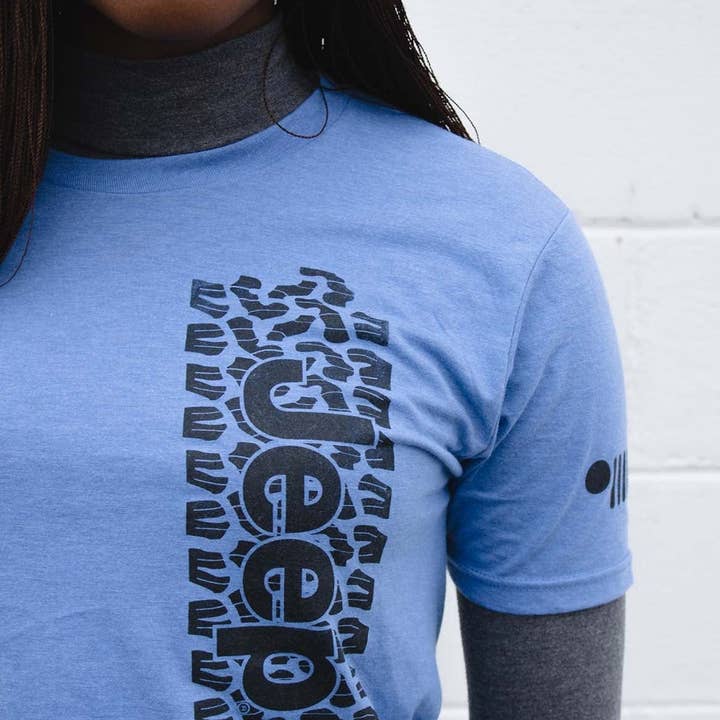 Jeep® Track Triblend Lake Blue T-Shirt für Herren für den Großhandel von Detroit Shirt Co.