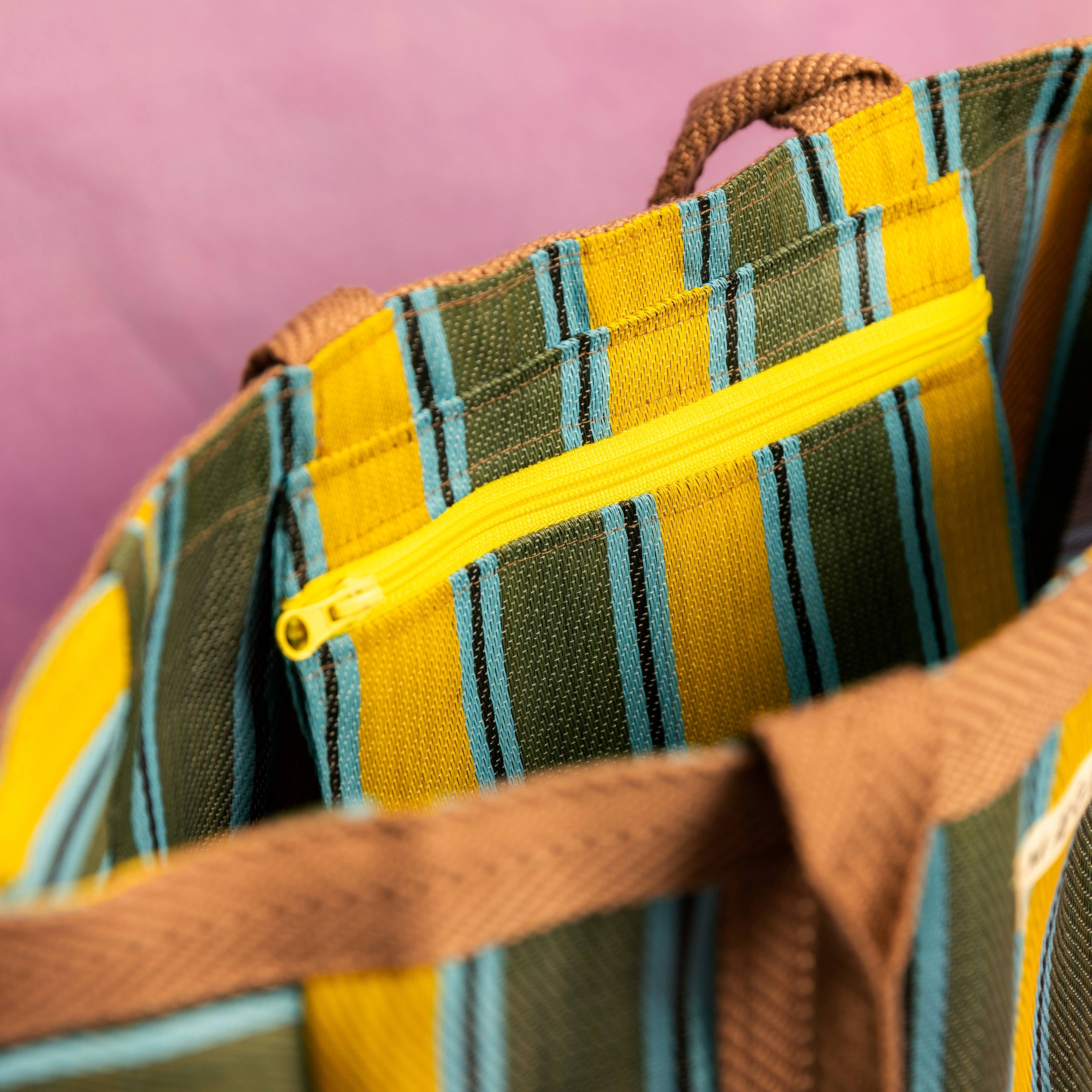 MÆGEN - Wholesale Tote Bag - Unisex - Everywhere Bag | Chocolate/ Yellow/ Olive2