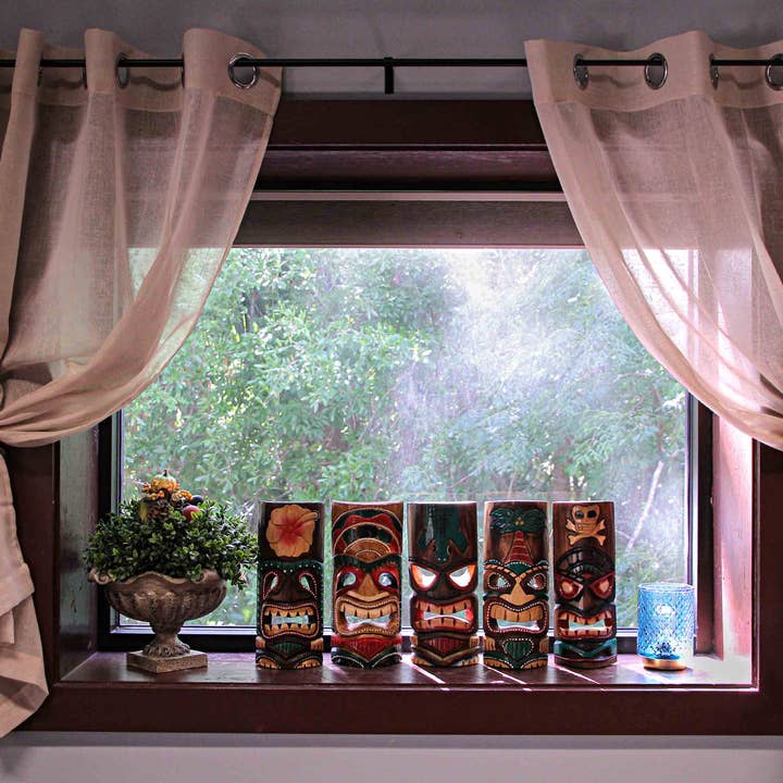 Zeckos – Engroshandel 3D-vægkunst – Sæt med 10 udskårne træ-tiki masker til væg, 30 cm høje7