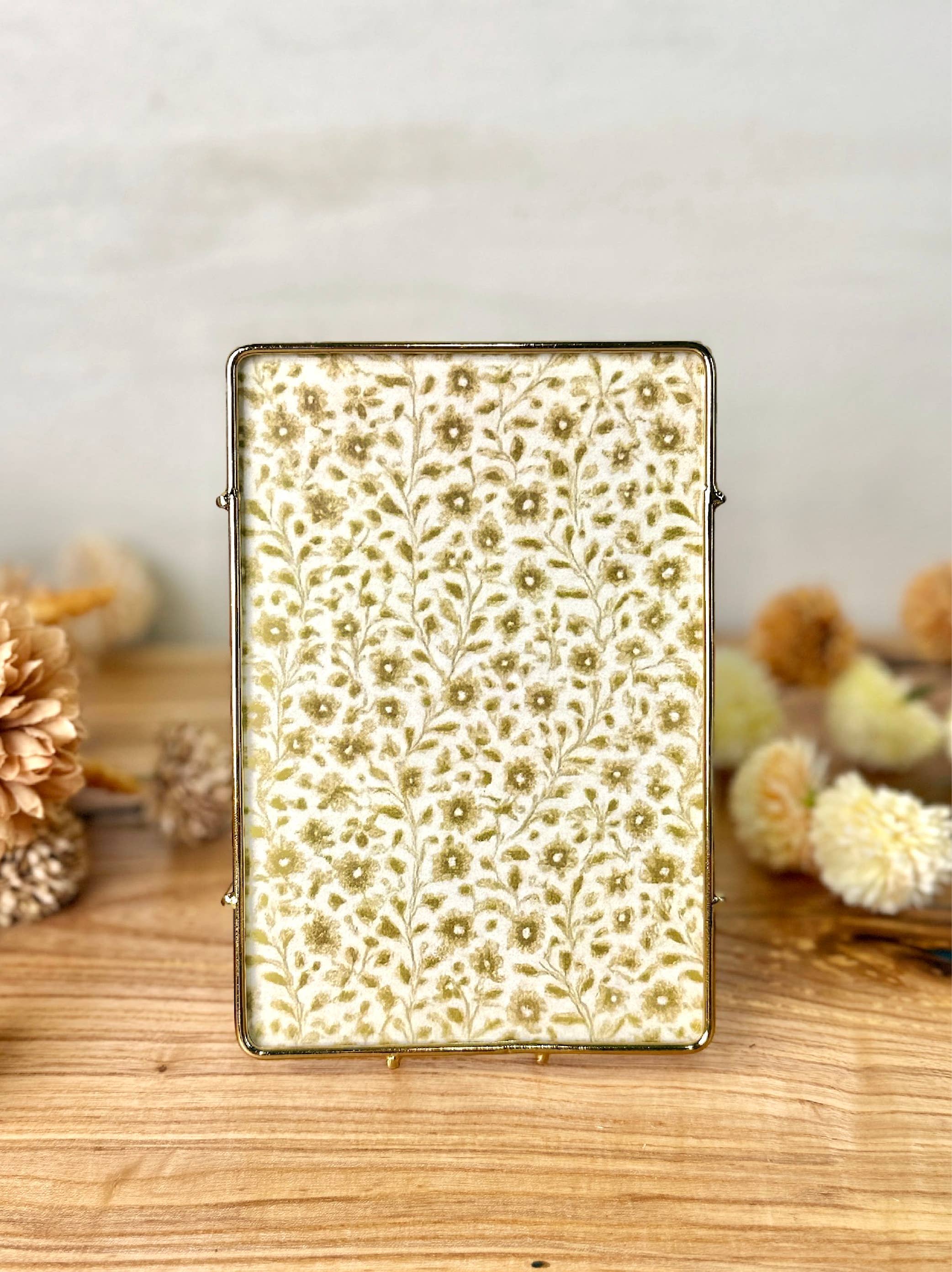 Made Market Co. - Wholesale Picture Frame - Industrial Photo Frame 5x71